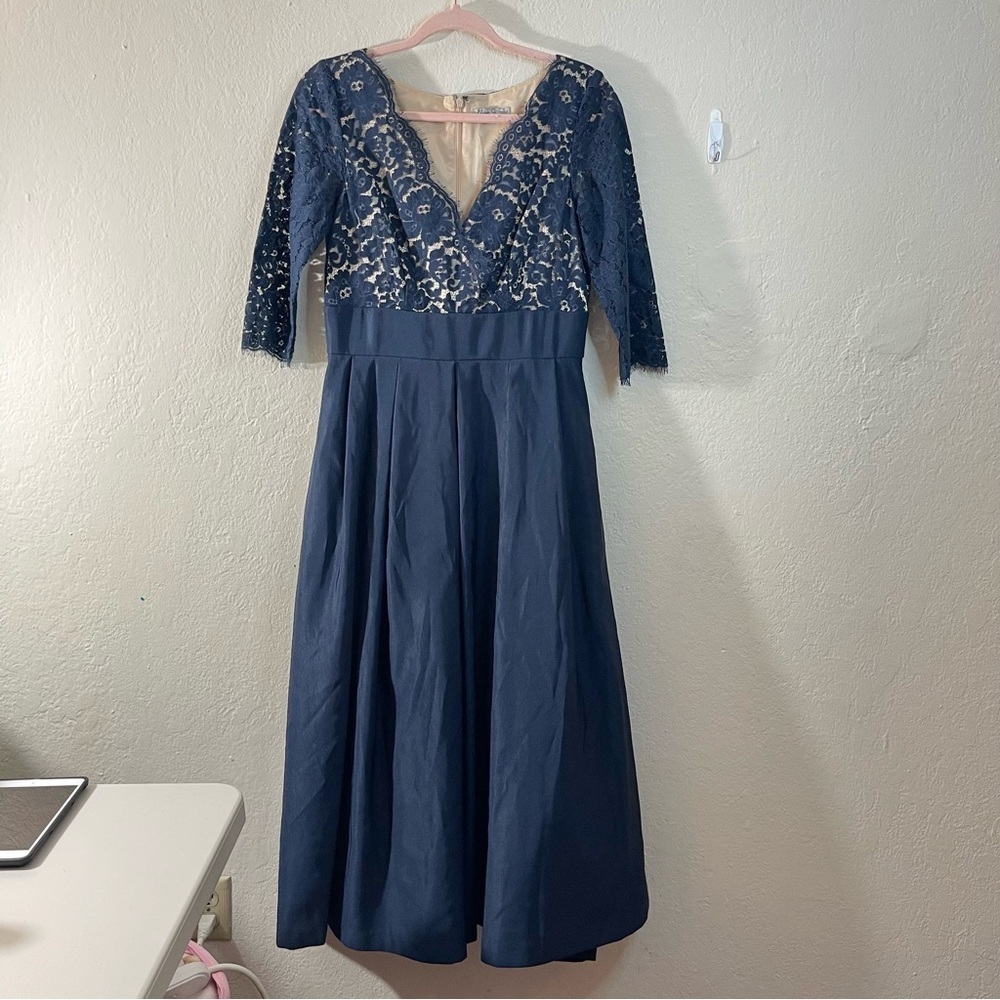 Eliza J Lace Faille Formal Empire Waist Gown Navy Blue Women Size 8 Wedding - Picture 3 of 14